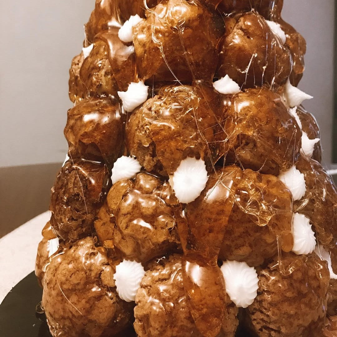 Croquembouche